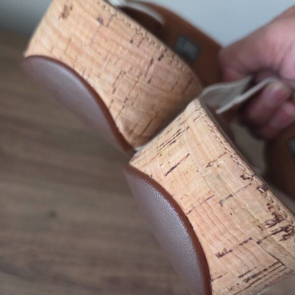 EUC FITFLOP WHITE LEATHER UPPER COMFY SLIPPERS SIZE 9 - Picture 12 of 15